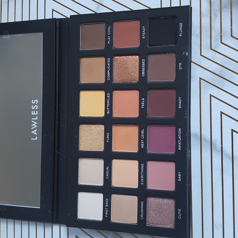 Never use lawless The One eyeshadow palette